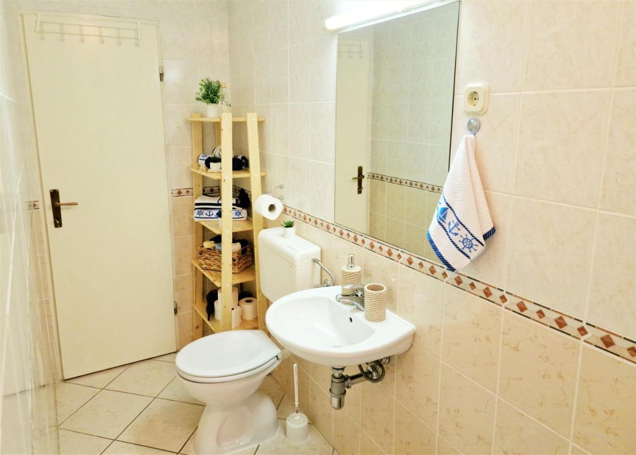 Pirates' Bay Apartment - Омиш Экстерьер фото